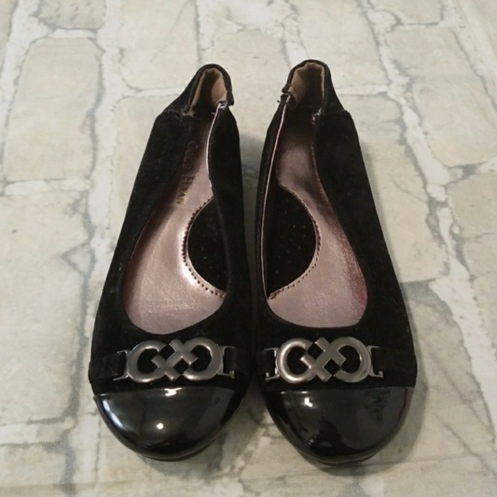 Cole Haan Black Dress Shoes with Elegant Design